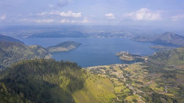Mengapa Danau Toba Berubah? BRIN Ungkap Dua Alasan Mengejutkan di Balik Penurunan Permukaan Airnya